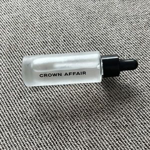 CROWN AFFAIR HAIR OIL